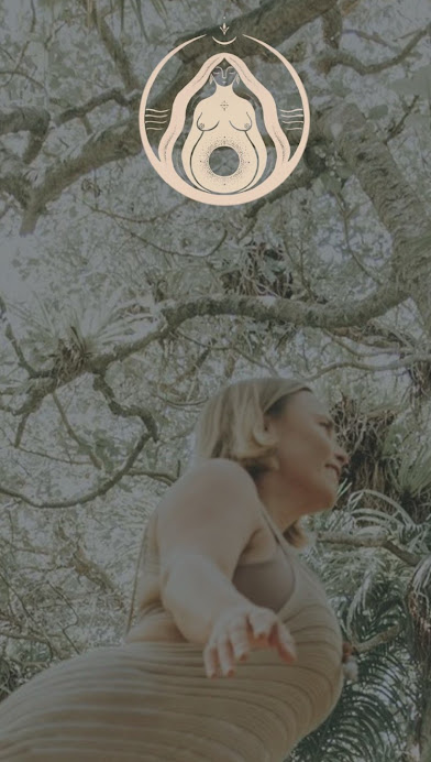 Mumma Marama primary logo on textured background